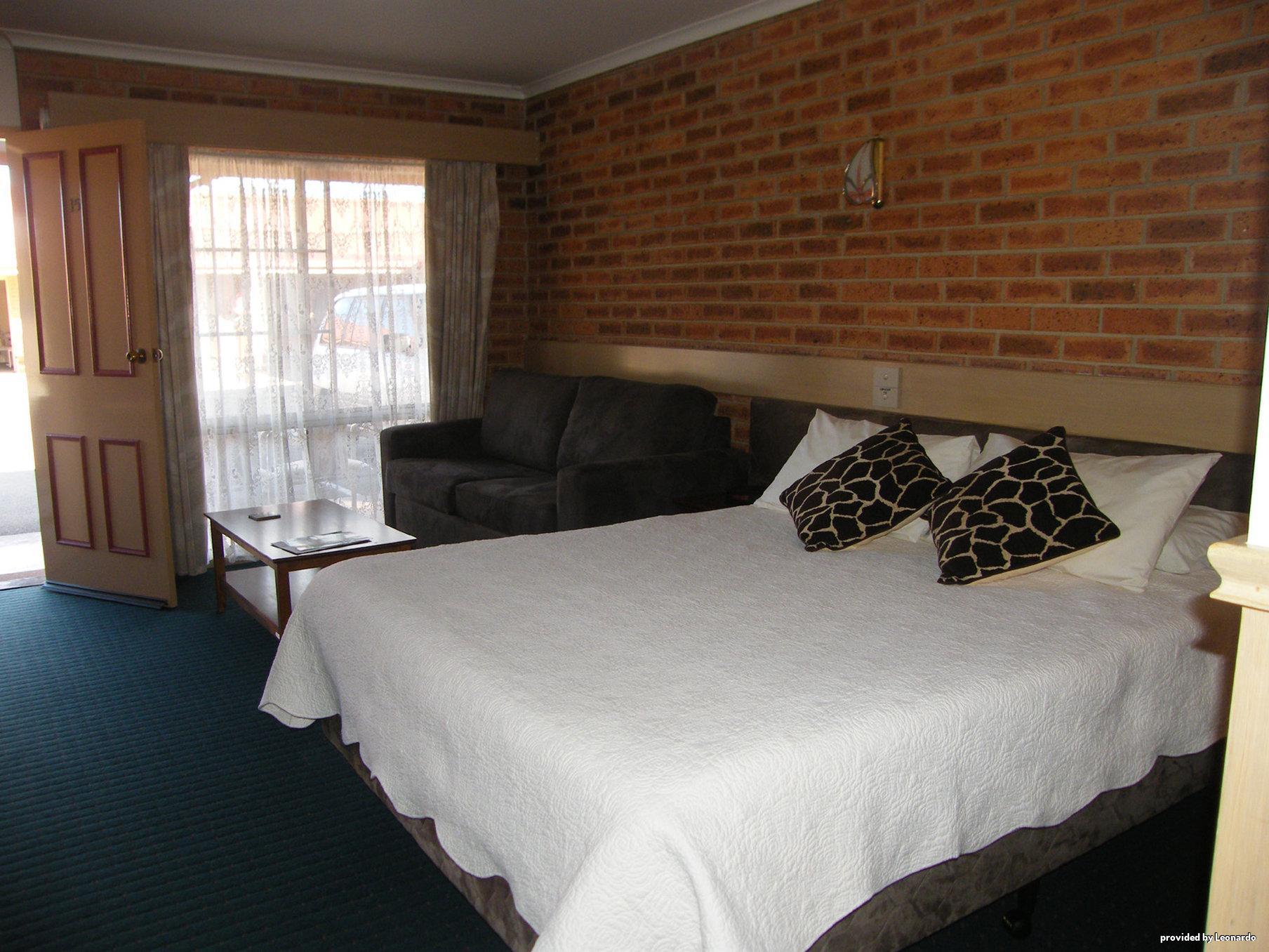 Colonial Motor Inn Bairnsdale Golden Chain Property Zimmer foto