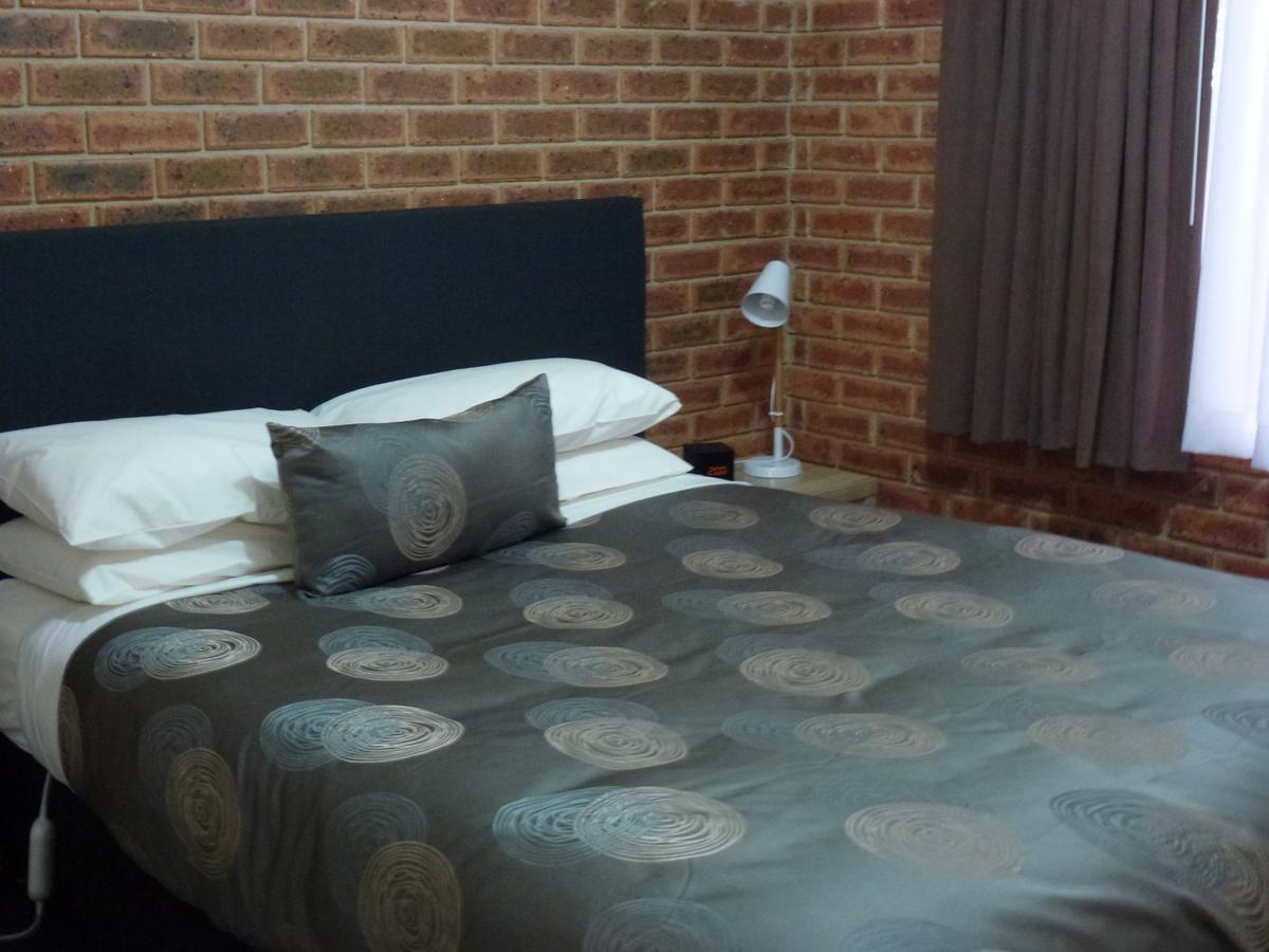 Colonial Motor Inn Bairnsdale Golden Chain Property Exterior foto